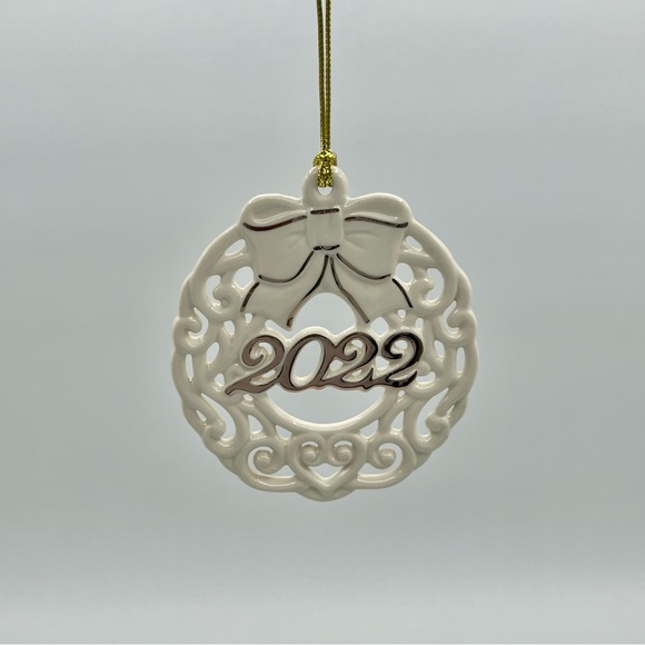 NEW Lenox Pierced Wreath 2022 Porcelain Ornament Annual Christmas Holiday 3.8” - Picture 2 of 4